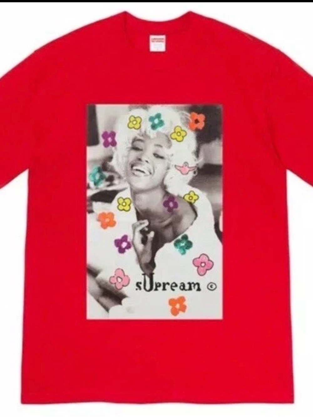 Suprime Naomi Tee in red